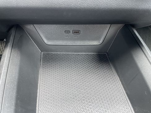 Used 2025 Chevrolet Equinox LT AWD/4WD image 35