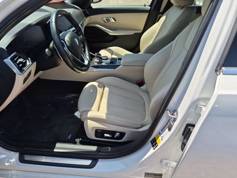Used 2021 BMW 330i xDrive Sedan w/ Convenience Package AWD/4WD image 13