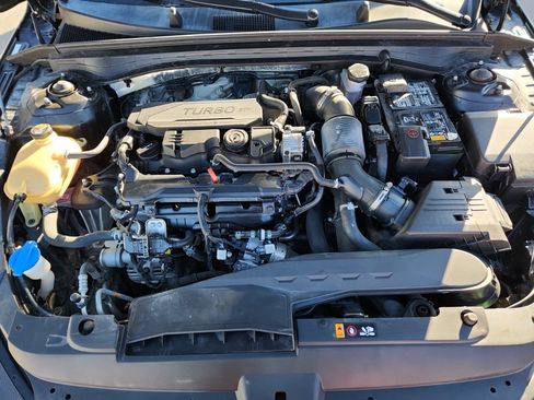 Used 2022 Kia K5 LXS image 13