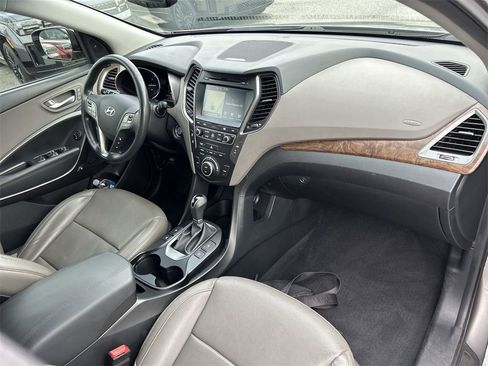 Used 2018 Hyundai Santa Fe Sport w/ 2.4L Tech Package 04 image 19