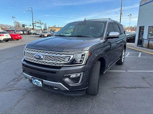Used 2018 Ford Expedition Platinum AWD/4WD image 2