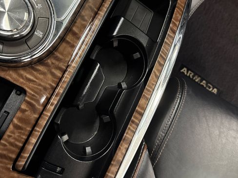 Used 2020 Nissan Armada SL image 27