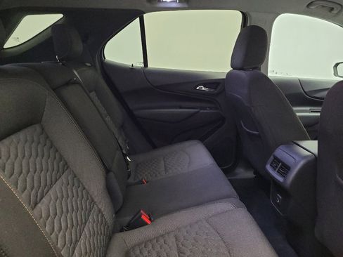 Used 2020 Chevrolet Equinox LT image 19