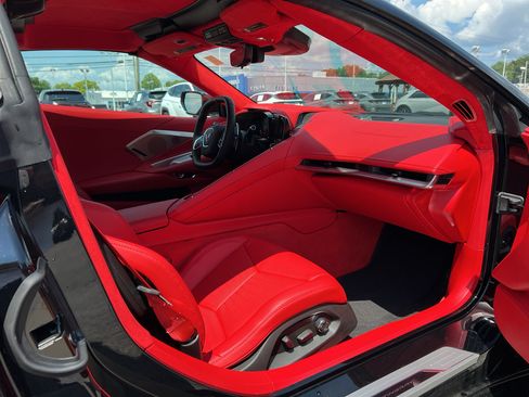 Used 2024 Chevrolet Corvette Stingray Premium Cpe w/ 3LT RWD image 16