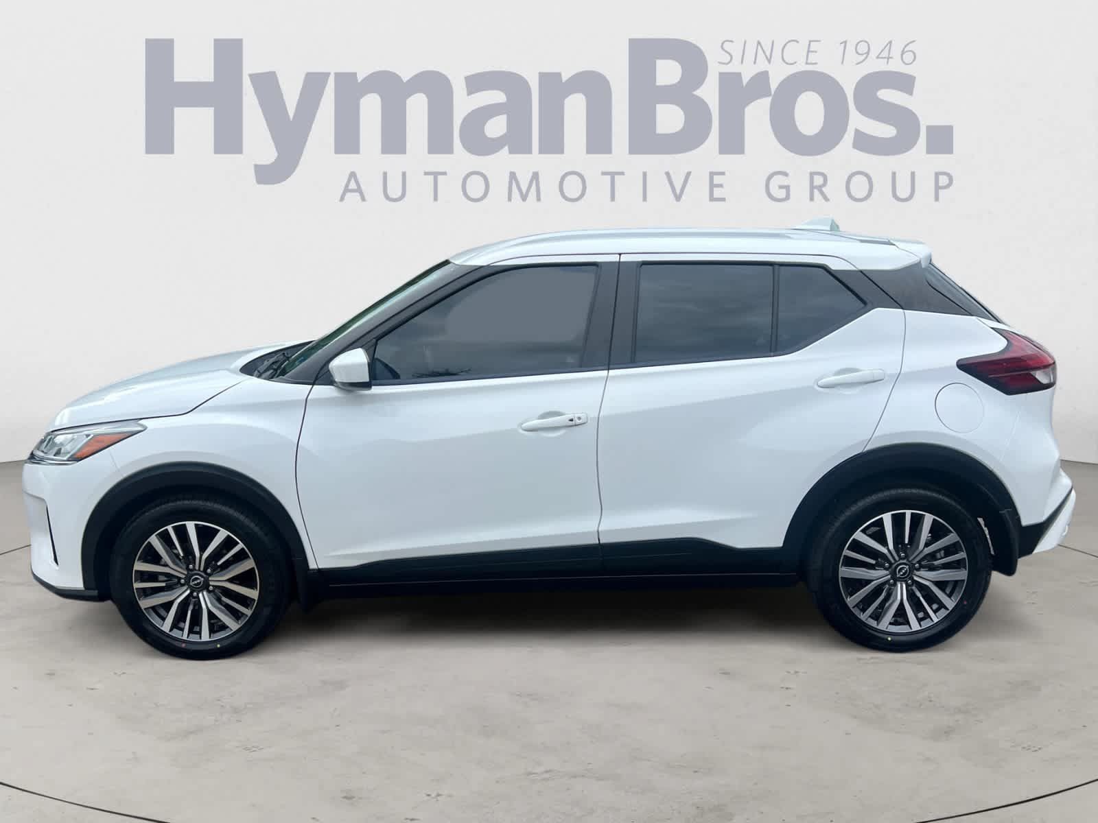 Certified 2024 Nissan Kicks SV FWD image 7