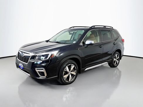 Used 2021 Subaru Forester Touring AWD/4WD image 3