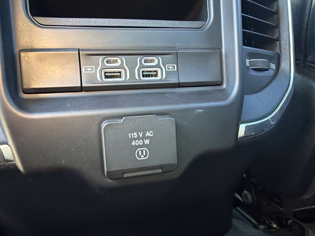 Used 2023 RAM 1500 Laramie AWD/4WD image 11