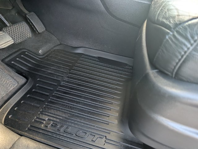 Used 2017 Honda Pilot Touring image 15