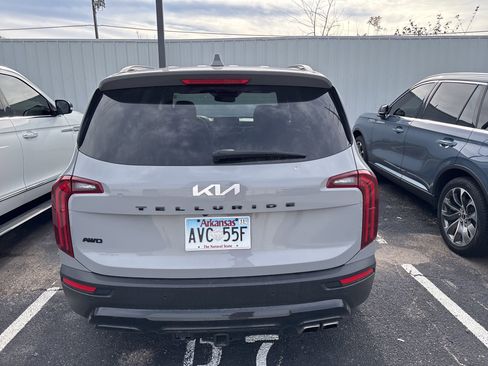 Used 2022 Kia Telluride SX w/ SX Prestige Package image 8