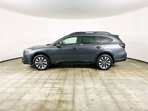 Used 2023 Subaru Outback Limited AWD/4WD image 4
