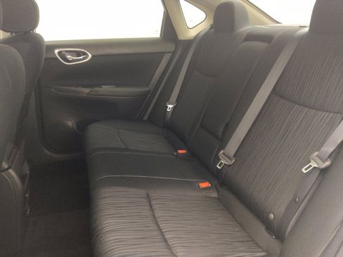 Used 2019 Nissan Sentra SV image 18