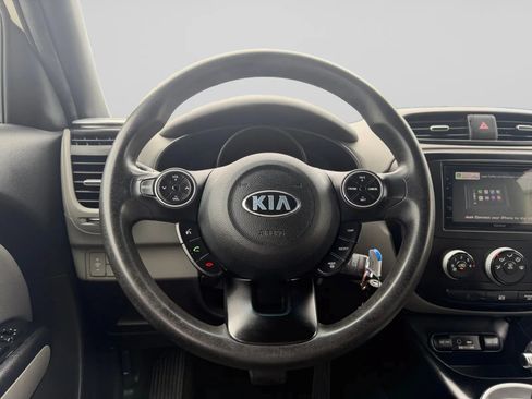 Used 2016 Kia Soul FWD image 20