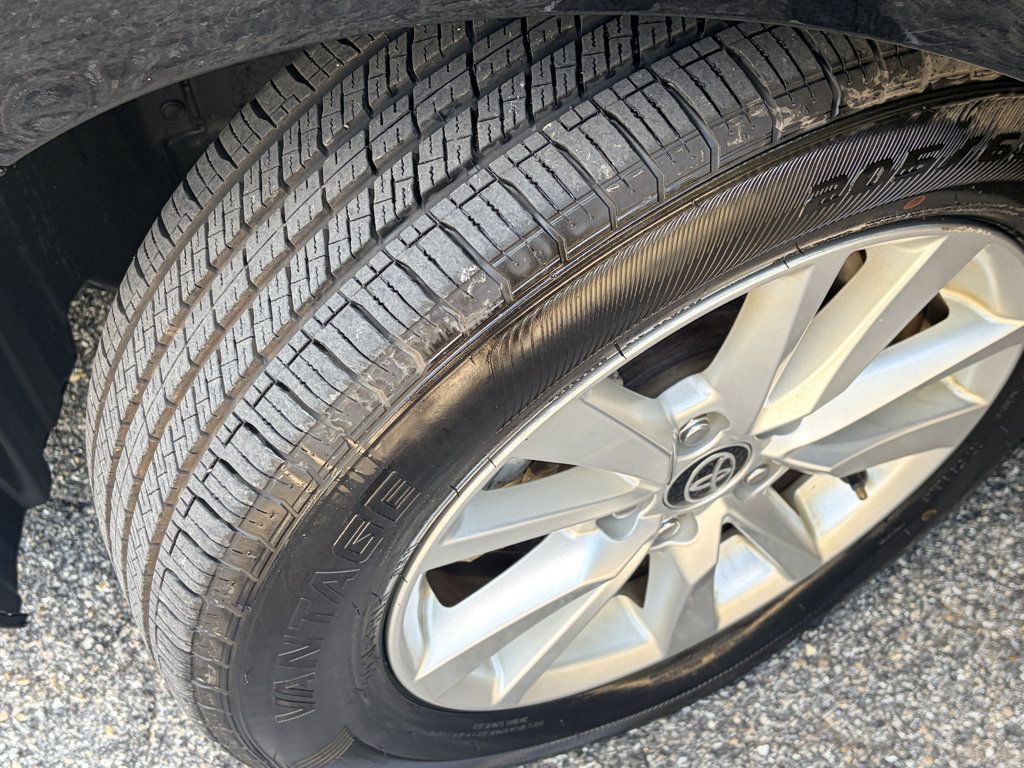Used 2025 Toyota Camry LE FWD image 29