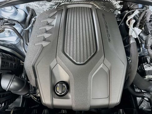 New 2026 Porsche Macan image 31