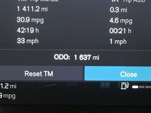 Used 2024 Volvo S60 B5 Core w/ Climate Package image 21