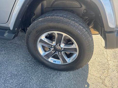 Used 2020 Jeep Wrangler Unlimited Sahara image 7
