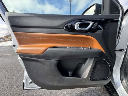 Used 2025 Jeep Compass Limited w/ Elite Group image 25