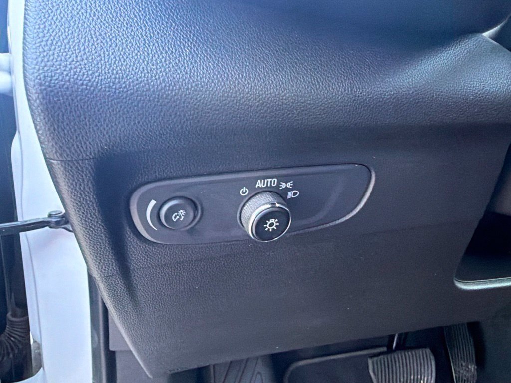 Used 2021 Buick Envision Preferred FWD image 19