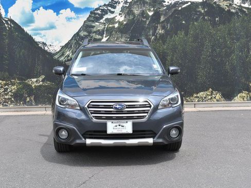 Used 2017 Subaru Outback 3.6R Limited AWD/4WD image 5
