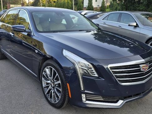 Used 2017 Cadillac CT6 Luxury RWD image 3