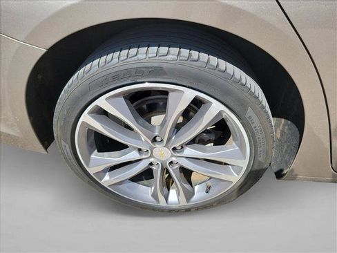 Used 2023 Chevrolet Malibu LT w/ Driver Confidence Package FWD image 11