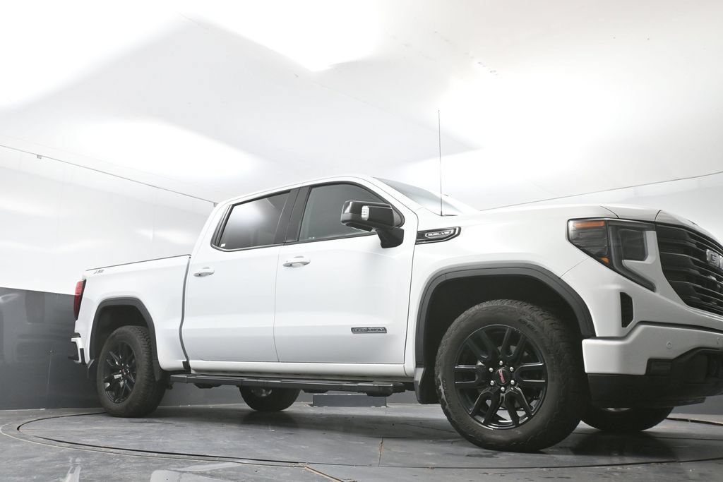 Used 2024 GMC Sierra 1500 Elevation w/ Elevation Premium Package AWD/4WD image 50