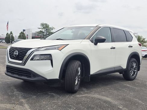 Used 2021 Nissan Rogue S AWD/4WD image 10