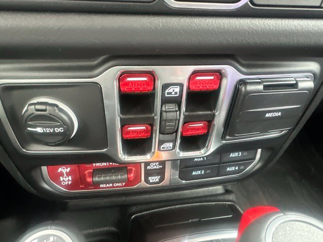 Used 2026 Jeep Wrangler Unlimited Rubicon w/ Safety Group AWD/4WD image 26