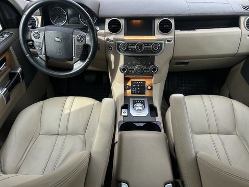 Used 2015 Land Rover LR4 HSE image 10