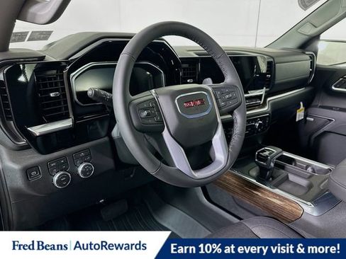 New 2026 GMC Sierra 1500 Elevation image 6
