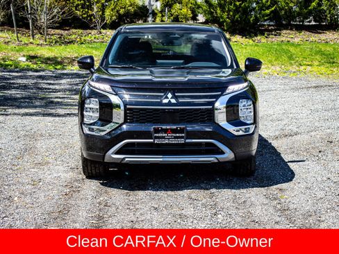 Used 2025 Mitsubishi Outlander SE AWD/4WD image 2