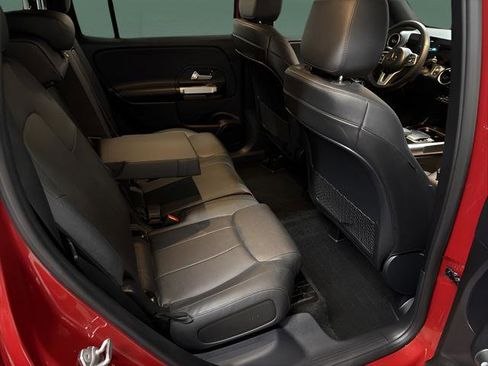 Used 2020 Mercedes-Benz GLB 250 4MATIC image 14