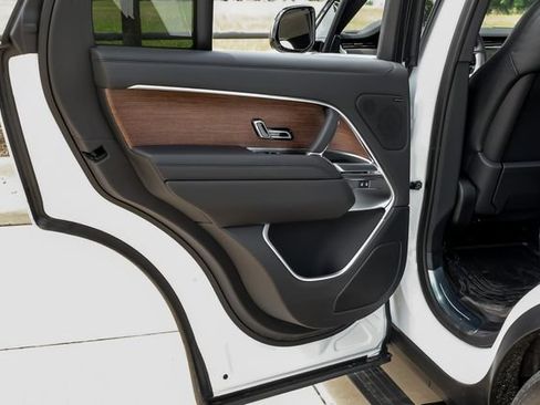 New 2026 Land Rover Range Rover SE AWD/4WD image 53