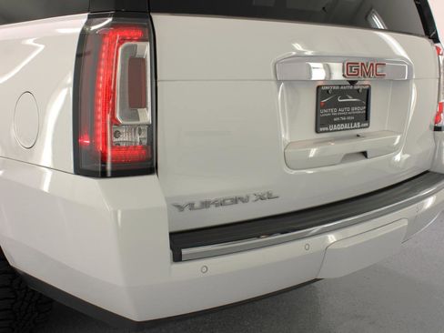 Used 2020 GMC Yukon XL Denali w/ Denali Ultimate Package image 24