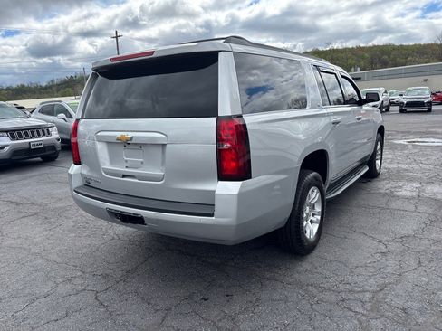 Used 2018 Chevrolet Suburban LT image 7