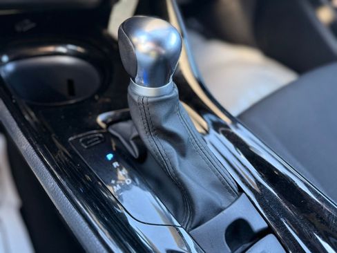 Used 2019 Toyota C-HR XLE image 24