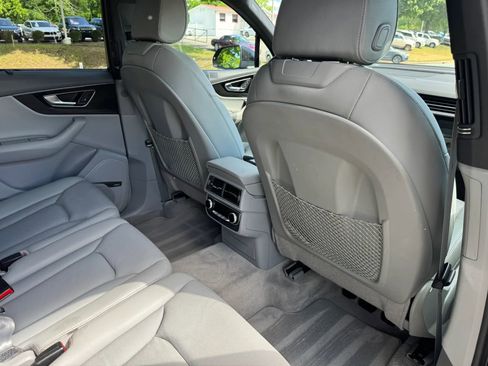 Used 2017 Audi Q7 3.0T Prestige AWD/4WD image 22