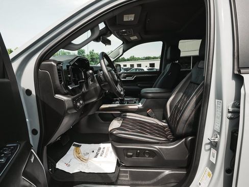 Used 2024 Chevrolet Silverado 1500 RST w/ All Star Edition Plus AWD/4WD image 31