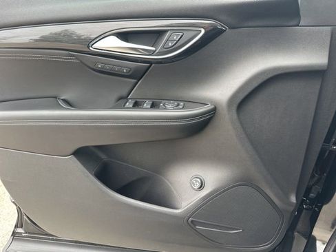 Used 2021 Buick Envision Essence w/ Sport Touring Package image 33