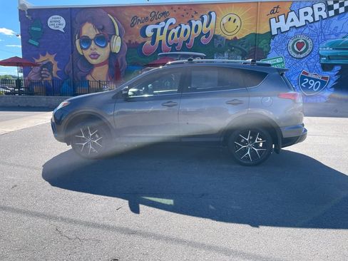 Used 2017 Toyota RAV4 SE AWD/4WD image 2