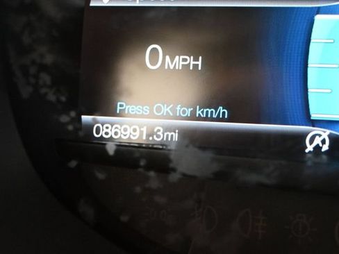Used 2021 Ford Edge SEL FWD image 13