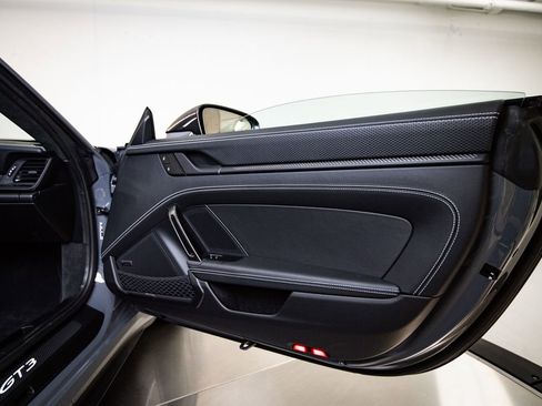 Certified 2026 Porsche 911 GT3 RWD image 27
