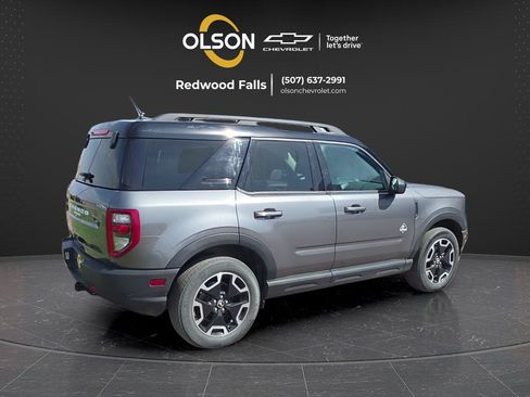 Used 2023 Ford Bronco Sport Outer Banks w/ Tech Package AWD/4WD image 9