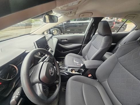 Used 2020 Toyota Corolla LE FWD image 10