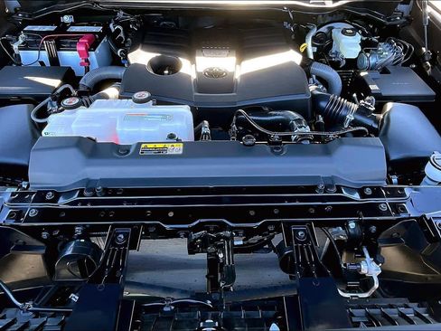 Used 2023 Toyota Tundra Limited image 31