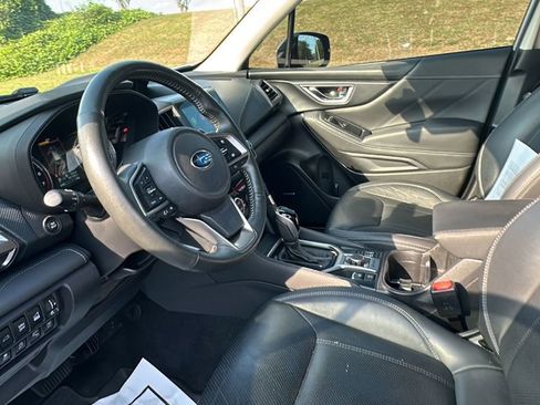 Used 2022 Subaru Forester Touring image 11