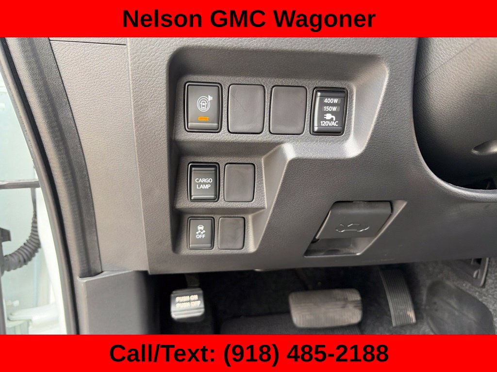 Used 2023 Nissan Frontier SV w/ SV Convenience Package RWD image 28