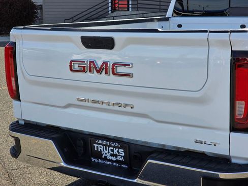 Used 2019 GMC Sierra 1500 SLT w/ SLT Convenience Package AWD/4WD image 13