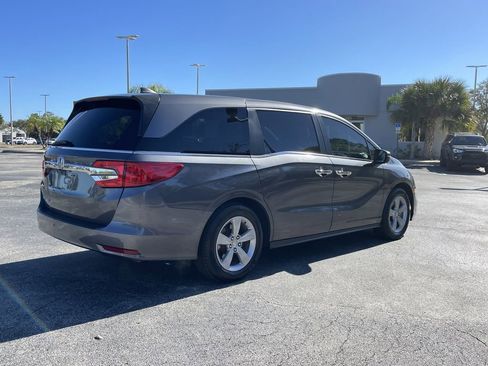 Used 2018 Honda Odyssey EX image 5