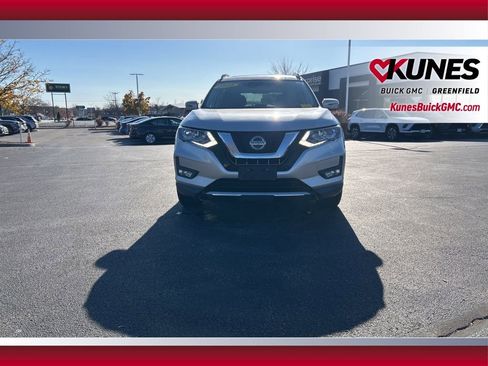 Used 2018 Nissan Rogue SL w/ Premium Package image 13